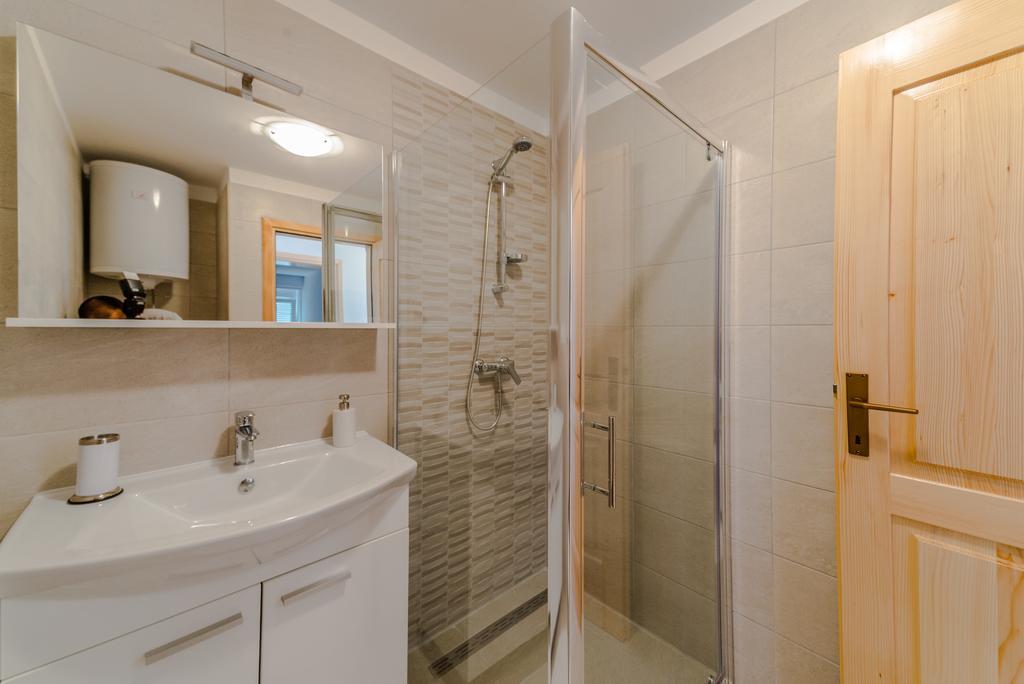 Apartment Robinson Podvrsje Екстериор снимка