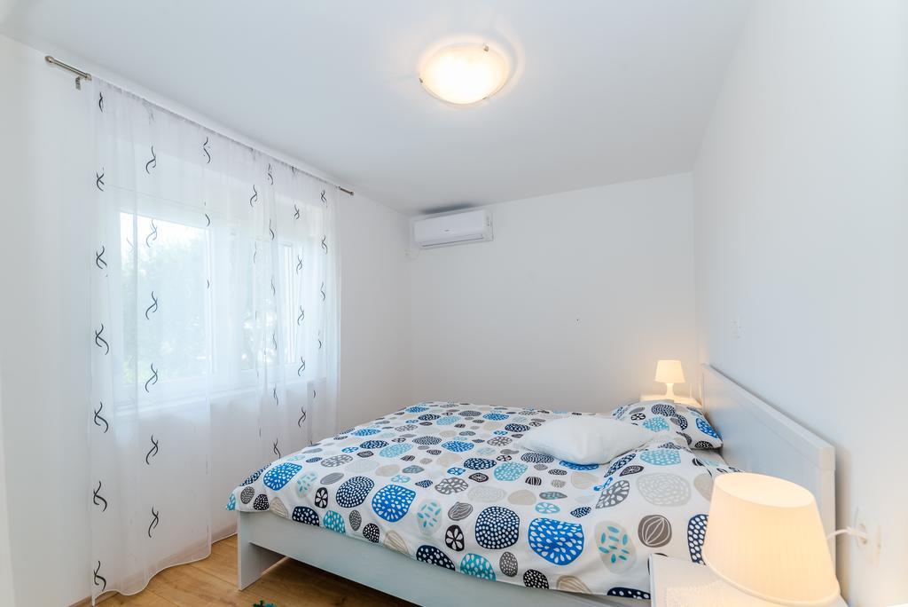 Apartment Robinson Podvrsje Екстериор снимка